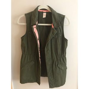 Army green vest